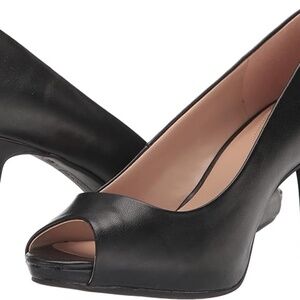 Bandolino rainaa pump